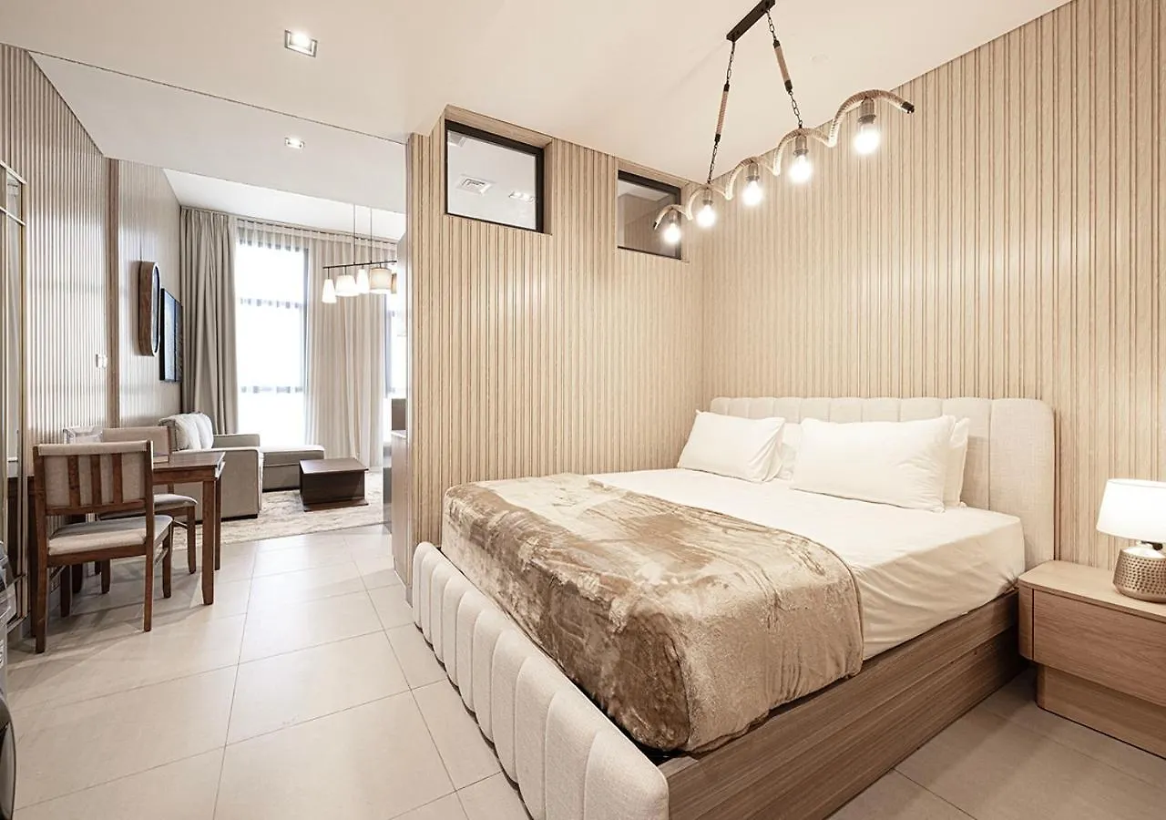 Luxury Sky Height By Bluecloud Holidays Sharjah 0*,